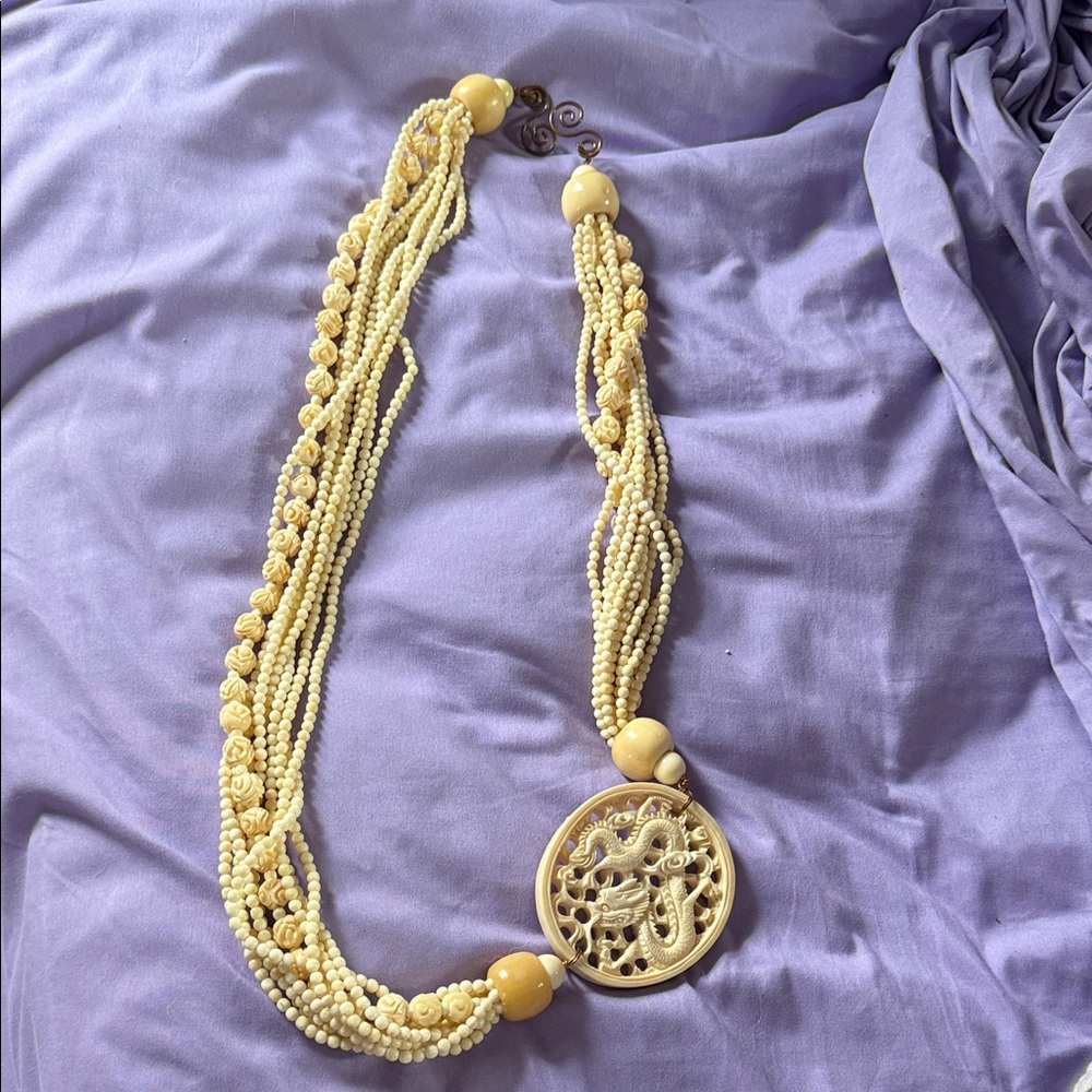 Elegant Cream Beaded Necklace